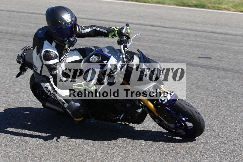 /Archiv-2025/48 25.08.2025 Cornu Master School ADR/gruen-vert/91